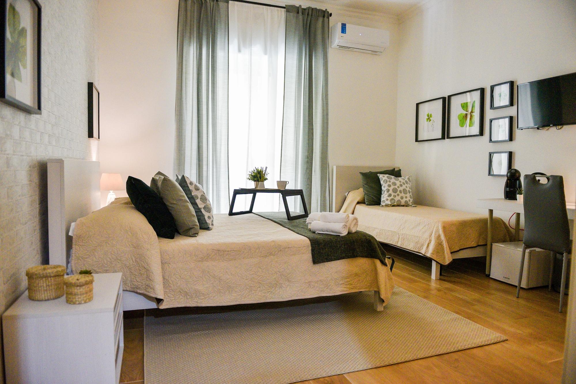 B&B Portafortuna Lucky Charm Salerno Bagian luar foto