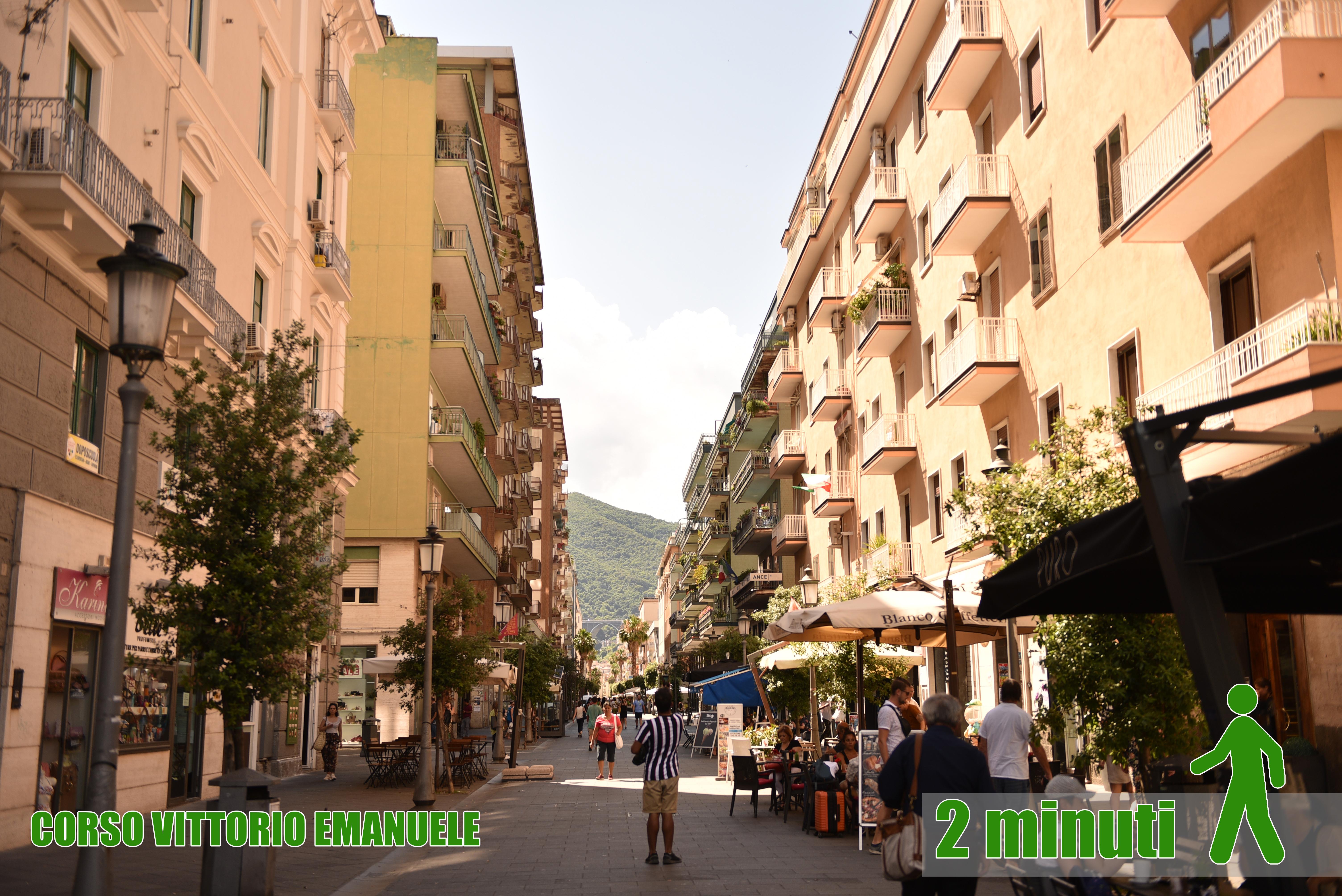 B&B Portafortuna Lucky Charm Salerno Bagian luar foto
