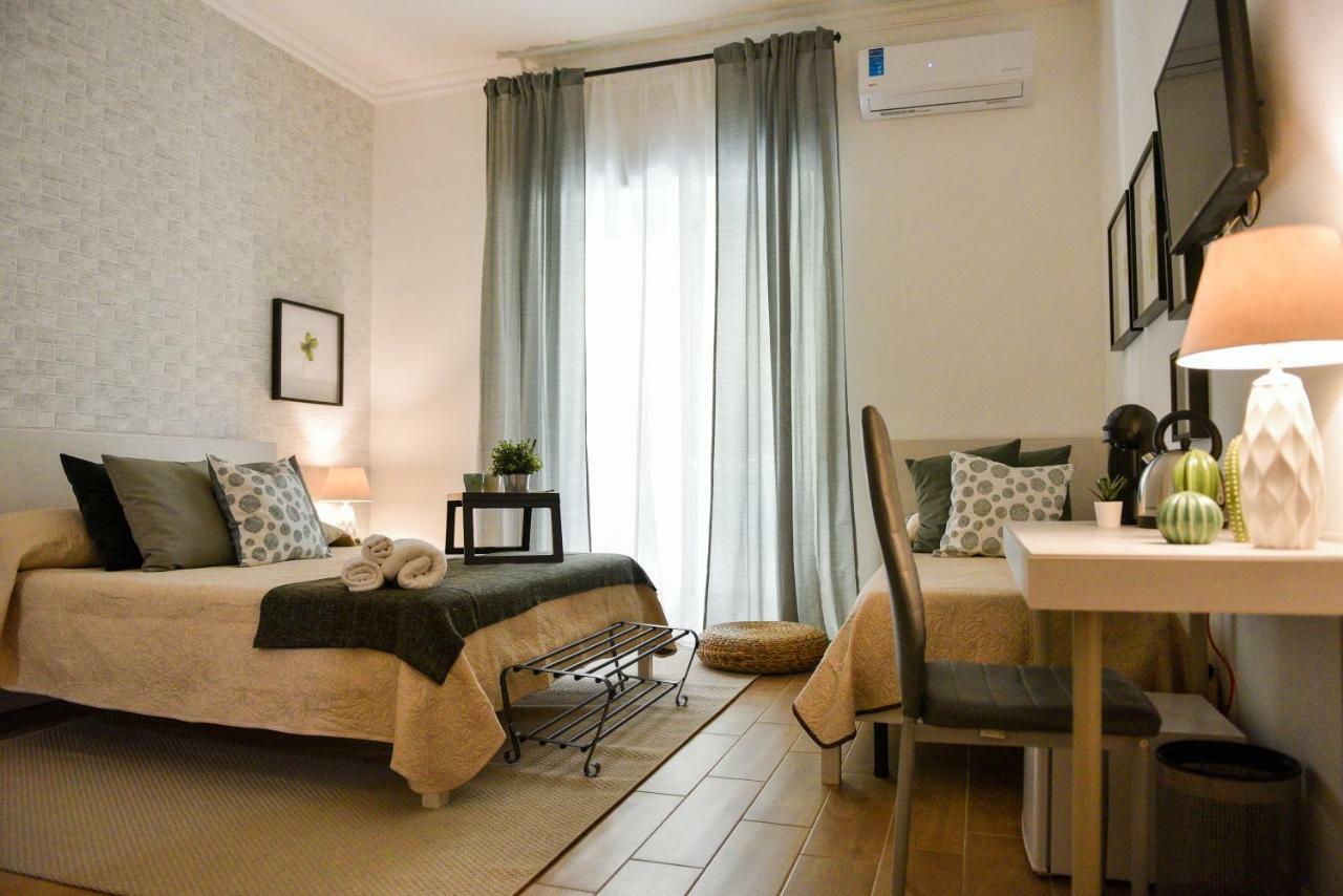 B&B Portafortuna Lucky Charm Salerno Bagian luar foto